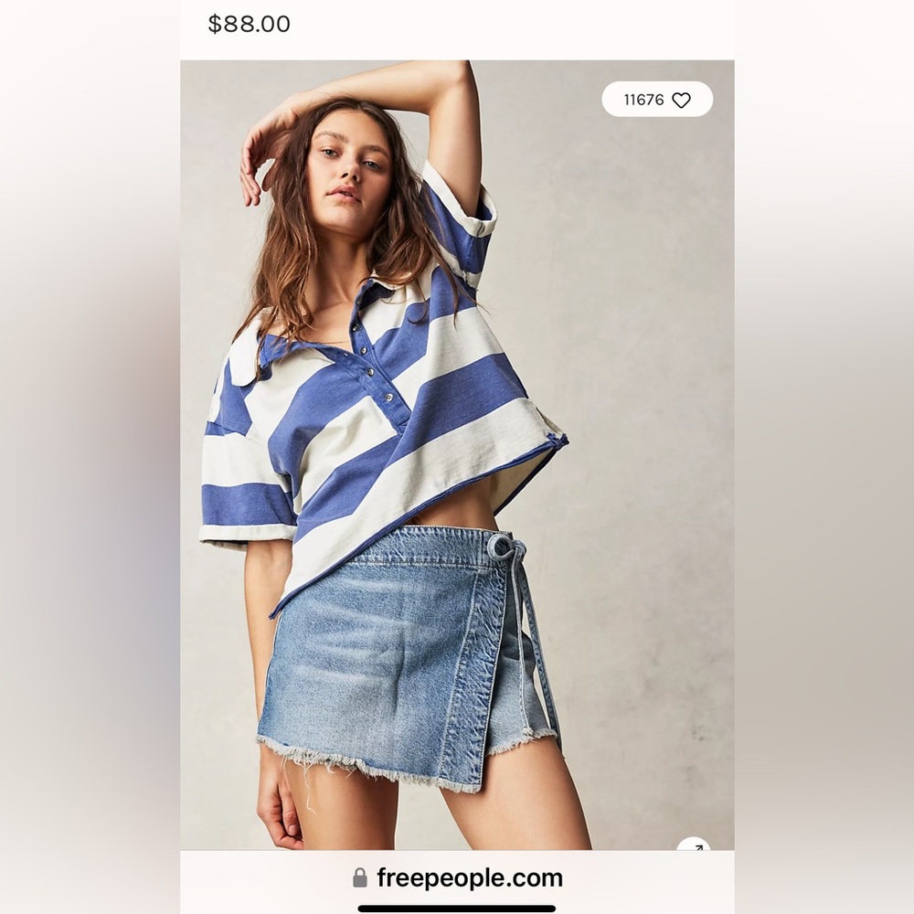 Size 10 free people light wash denim skort.